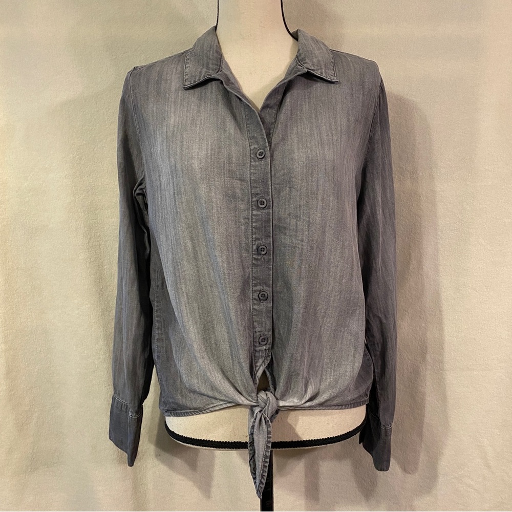 Cloth & Stone arctic grey ombre tie front button down shirt